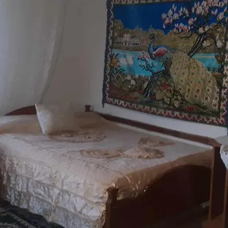 In Buhal ゲストハウス Përmet