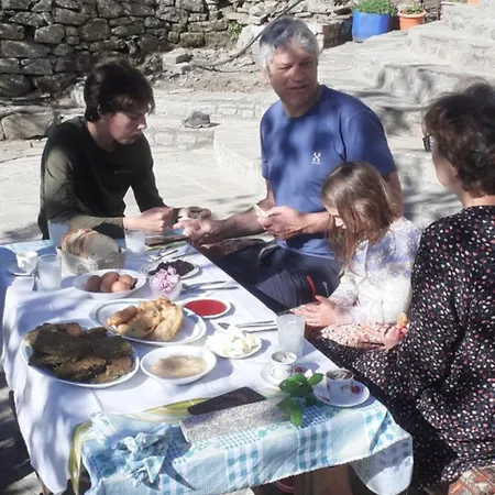 بيت ضيافة In Buhal *