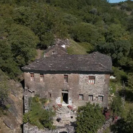 In Buhal بيت ضيافة Përmet